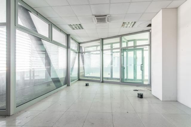 #2537525 Ufﬁci nel cuore di Codogno con box auto e cantine in vendita - foto 7