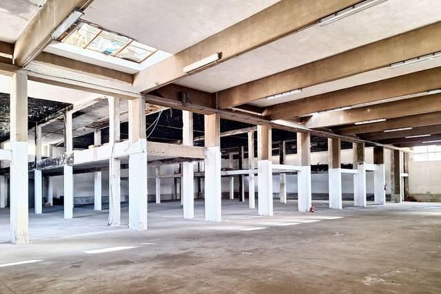 #23288 Capannone commerciale con area edificabile in vendita - foto 11