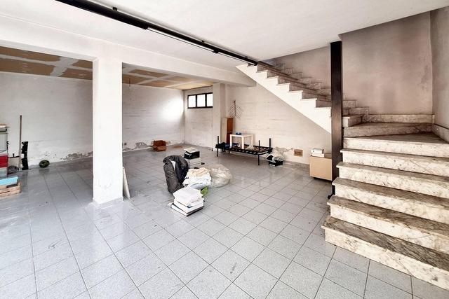 #23288 Capannone commerciale con area edificabile in vendita - foto 17