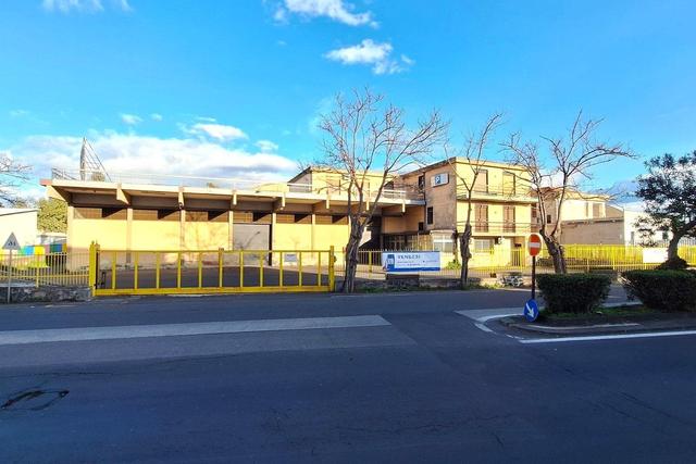 #23288 Capannone commerciale con area edificabile in vendita - foto 5