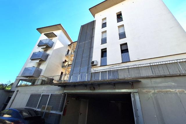 Palazzi in vendita