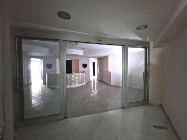 Grandi dimensioni in vendita