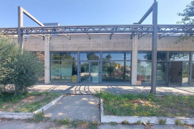 #21577 Edificio commerciale con show room e piazzale in vendita - foto 27
