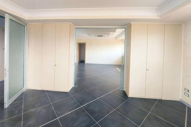 #21577 Edificio commerciale con show room e piazzale in vendita - foto 14