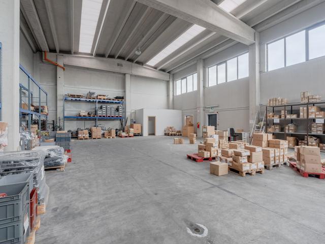Stabilimenti produttivi in vendita