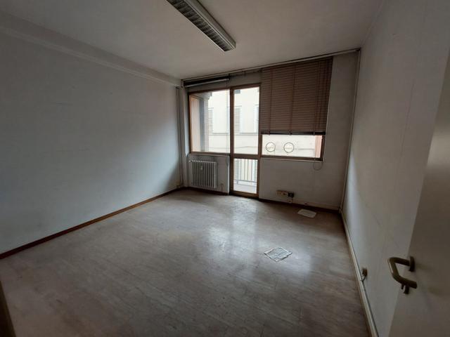 #2638352 Ampio ufficio in edificio residenziale in vendita - foto 3