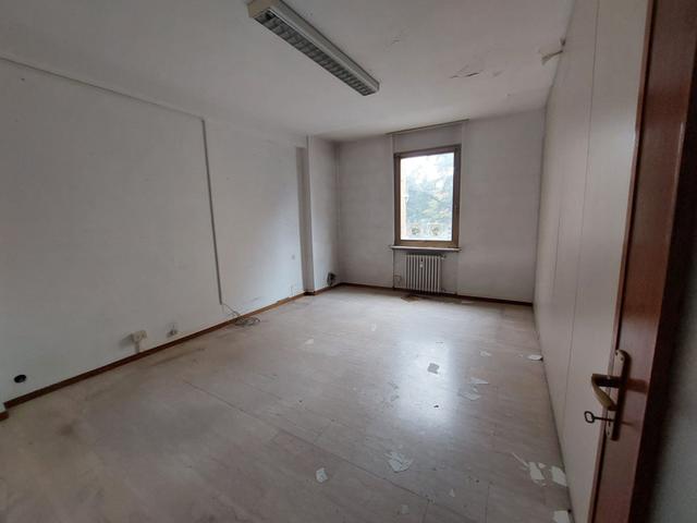 Grandi dimensioni in vendita