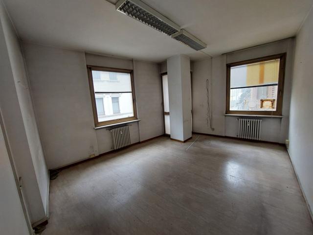 Grandi dimensioni in vendita