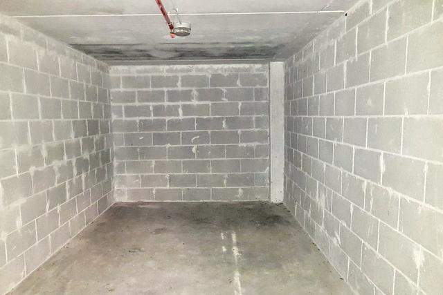 Garage in vendita