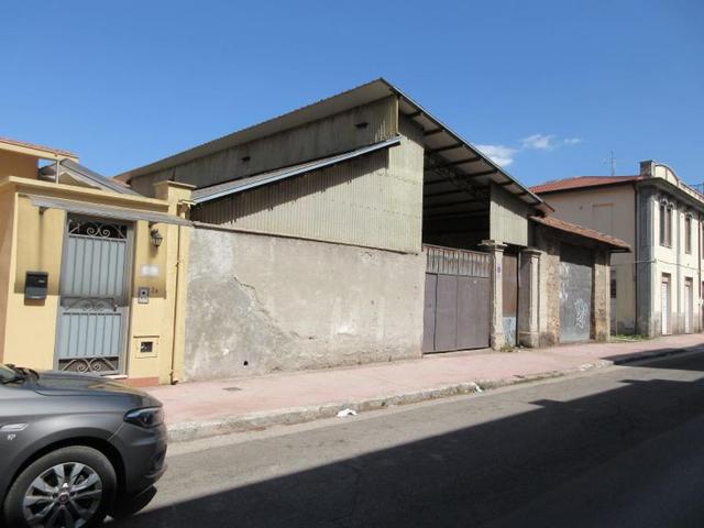 Negozi in vendita