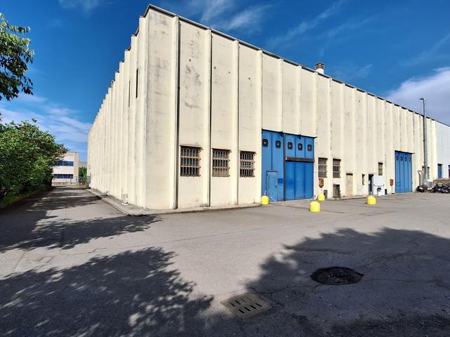 Stabilimenti produttivi in vendita