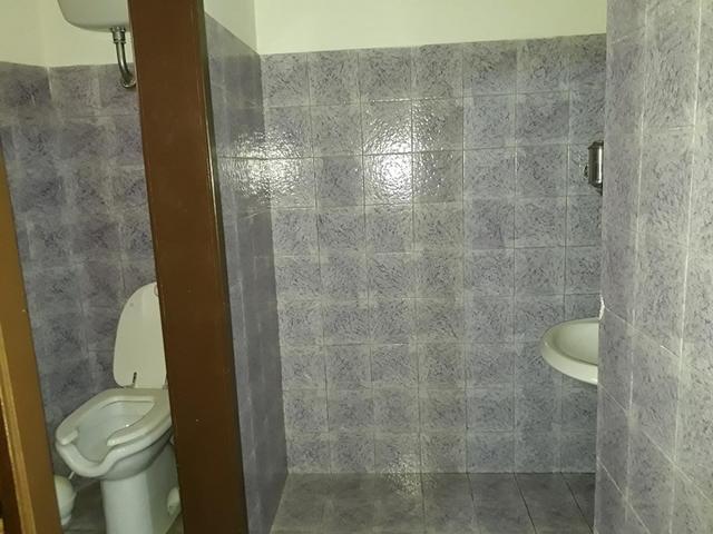 Pubblico spettacolo in vendita