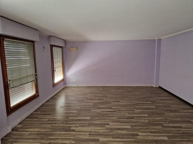 Negozi in vendita