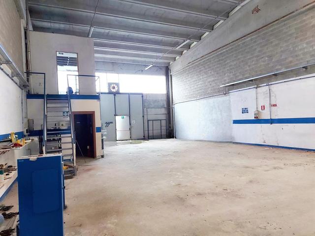 #23548 Porzione di capannone con ufficio e area pertinenziale in vendita - foto 3