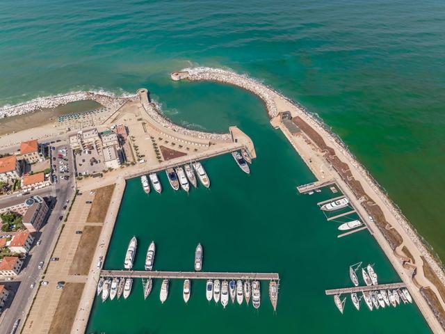 Posti barca in vendita