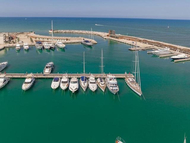 Posti barca in vendita