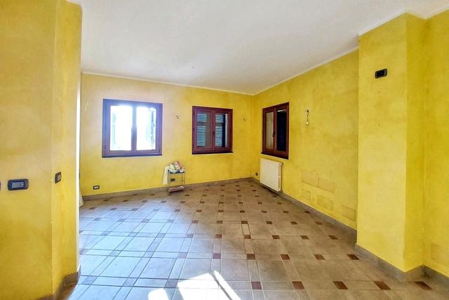 Palazzi in vendita