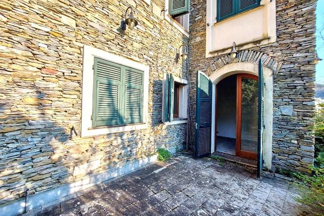 Palazzi in vendita