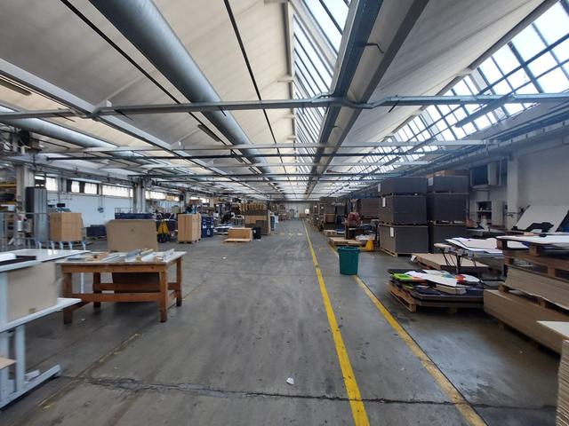 Stabilimenti produttivi in vendita