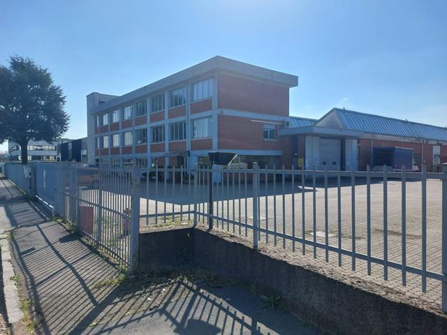 #2638989 Capannone con palazzina uffici e ampia area esterna con possibile cambio di destinazione d’uso in vendita - foto 25