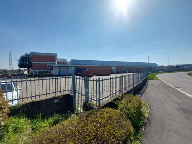 Stabilimenti produttivi in vendita