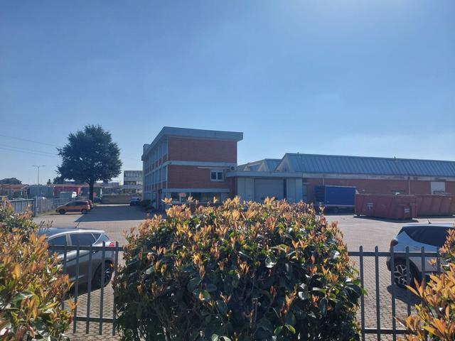 Stabilimenti produttivi in vendita