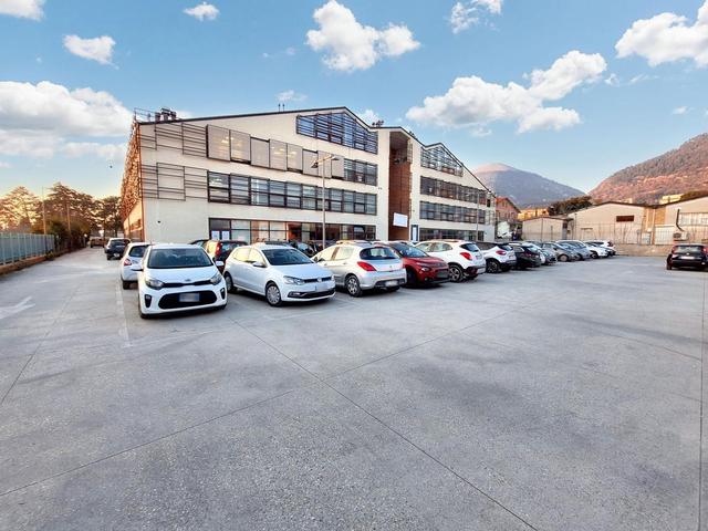 Garage in vendita
