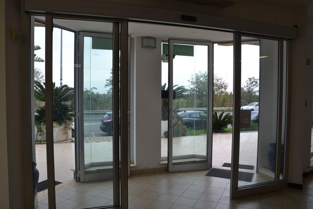 #2639972 Locale commerciale di due piani in vendita - foto 2