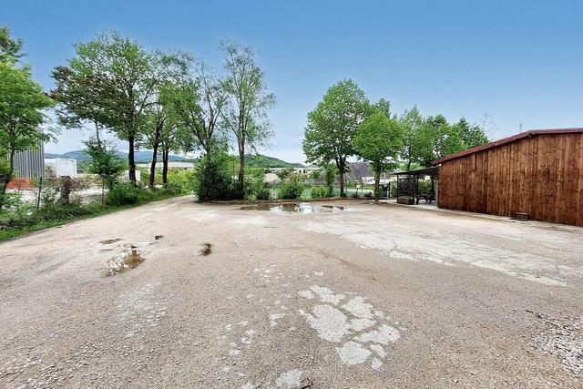 Campi sportivi in vendita