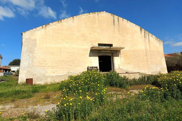 #19449 Complesso artigianale con cortile e pertinenze in vendita - foto 8