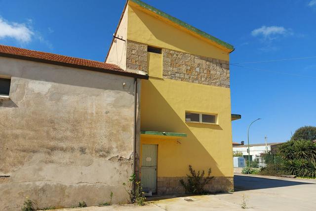 #19449 Complesso artigianale con cortile e pertinenze in vendita - foto 6