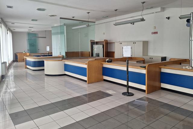 Bancari in vendita