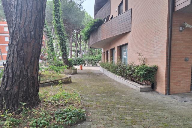 #2536106 Locali di un ex istituto bancario con corte in vendita - foto 15