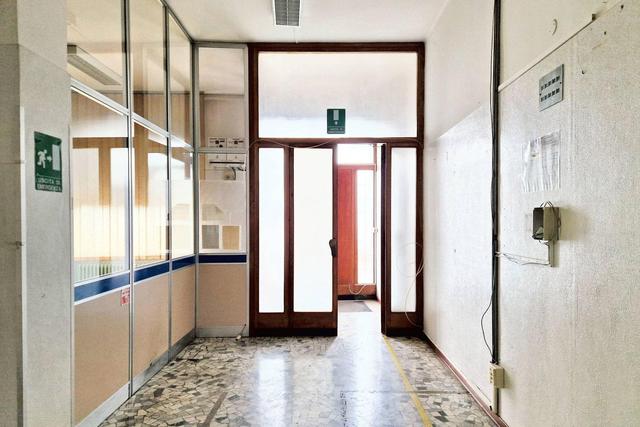 Edifici direzionali in vendita