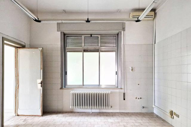 #23660 Blocco uffici pubblici in edifico polifunzionale in vendita - foto 19