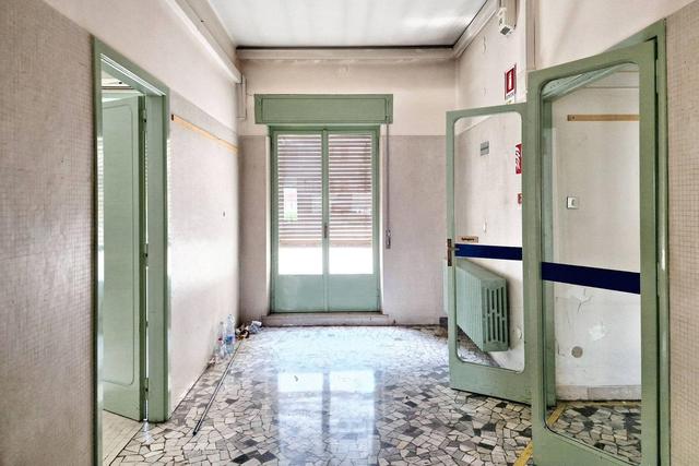 Edifici direzionali in vendita