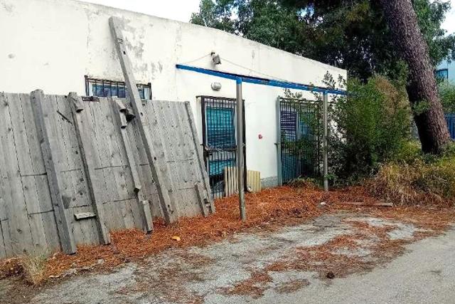 #2638619 Opificio uso deposito con pertinenze e cortile in vendita - foto 11