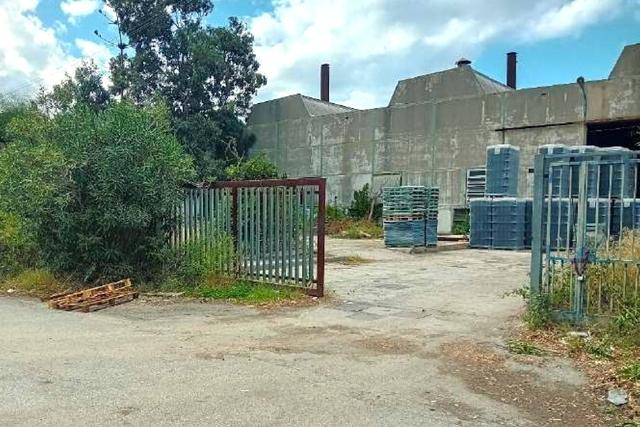 #2638619 Opificio uso deposito con pertinenze e cortile in vendita - foto 15