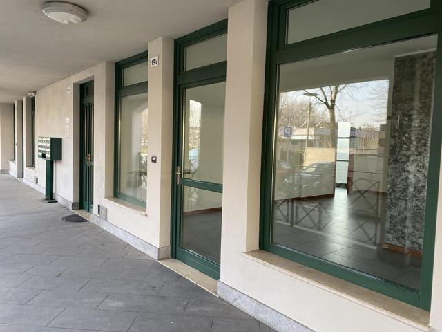 Negozi in vendita