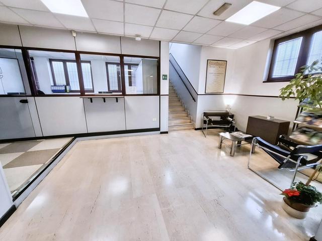 #24995 Capannone industriale con uffici, frazionabile in vendita - foto 22
