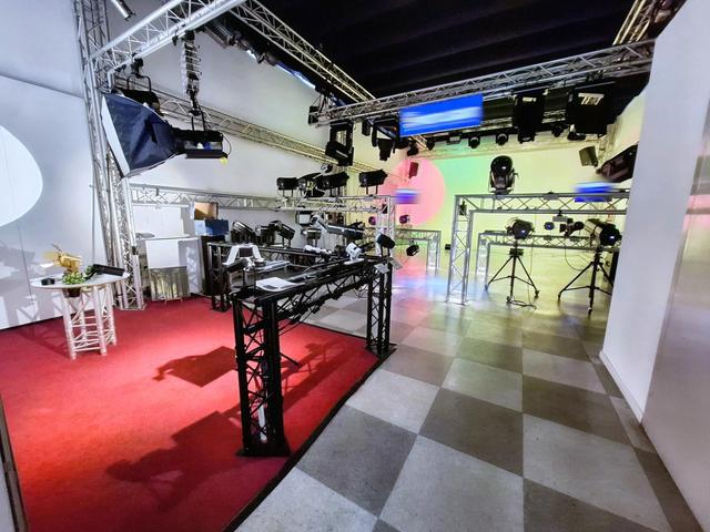 #24995 Capannone industriale con uffici, frazionabile in vendita - foto 5