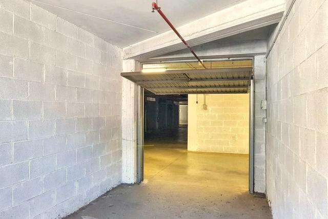 Garage in vendita