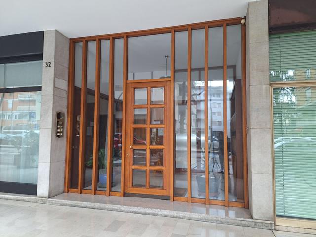 Grandi dimensioni in vendita