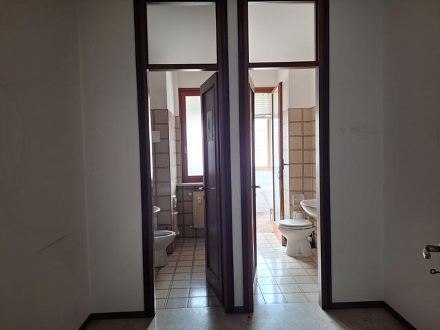 Grandi dimensioni in vendita