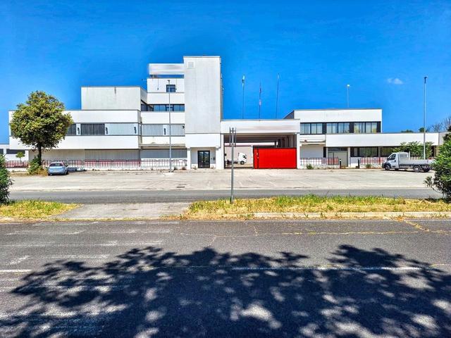 #2534002 Ampio complesso industriale a Jesi in vendita - foto 1
