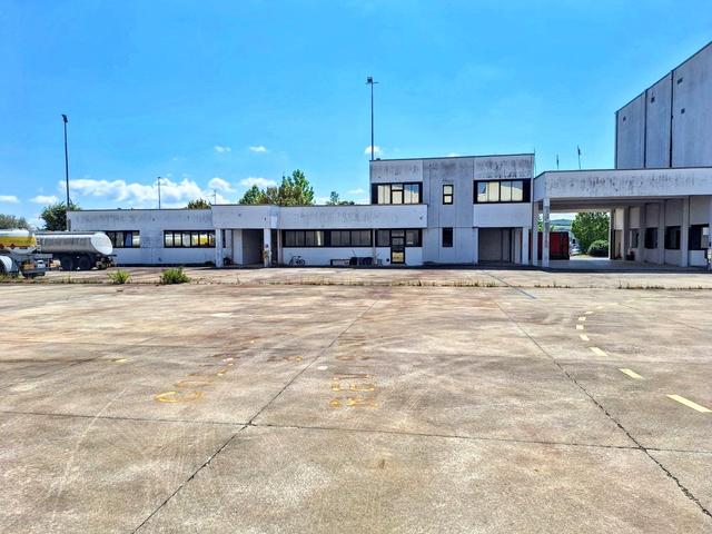 #2534002 Ampio complesso industriale a Jesi in vendita - foto 9
