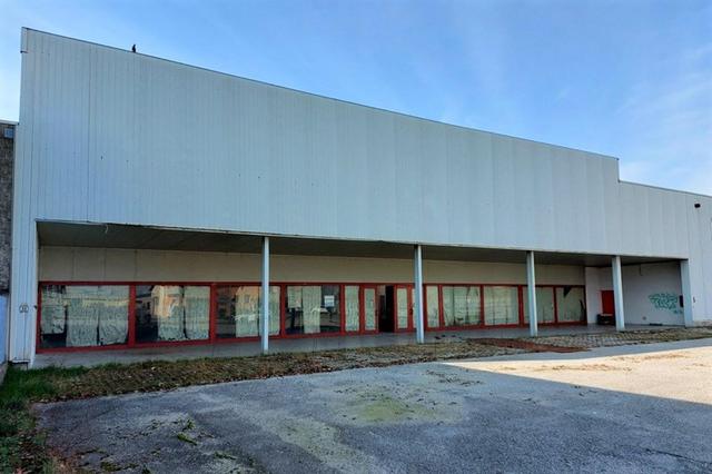 #14882 Porzione di capannone uso commerciale in vendita - foto 1