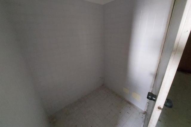 #14882 Porzione di capannone uso commerciale in vendita - foto 2