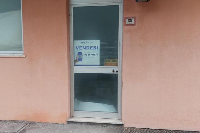 Negozi in vendita