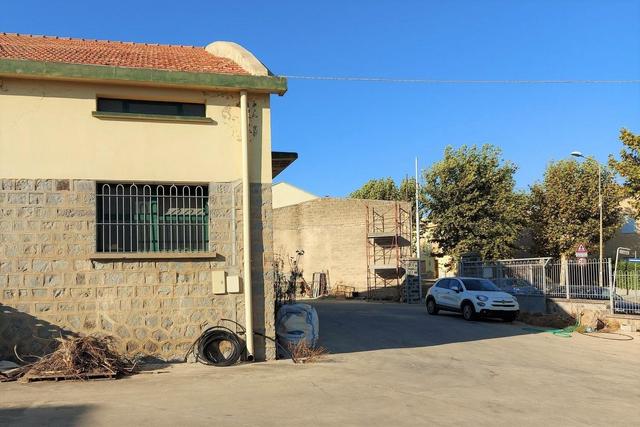 #20409 Complesso artigianale con cortile e pertinenze in vendita - foto 6